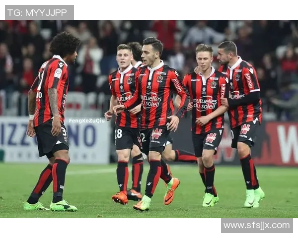 聚焦足球星人物jr成长历程与辉煌表现全景解析 聚焦足球星人物jr成长历程与辉煌表现全景解析